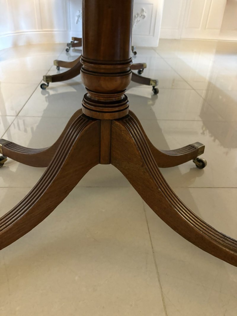 Outstanding Quality Antique Regency 16/18 Seater Figured Mahogany 3 Pilar Dining Table - Image 7